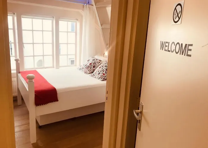 Little Tulip Gæstehus Amsterdam