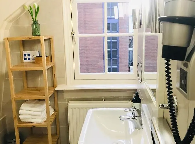 Little Tulip Gæstehus 3*