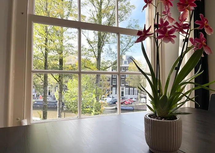 Little Tulip Gæstehus 3*